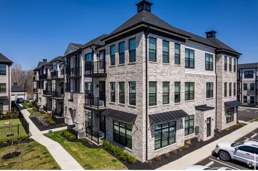 Luxury New Albany Living (29)