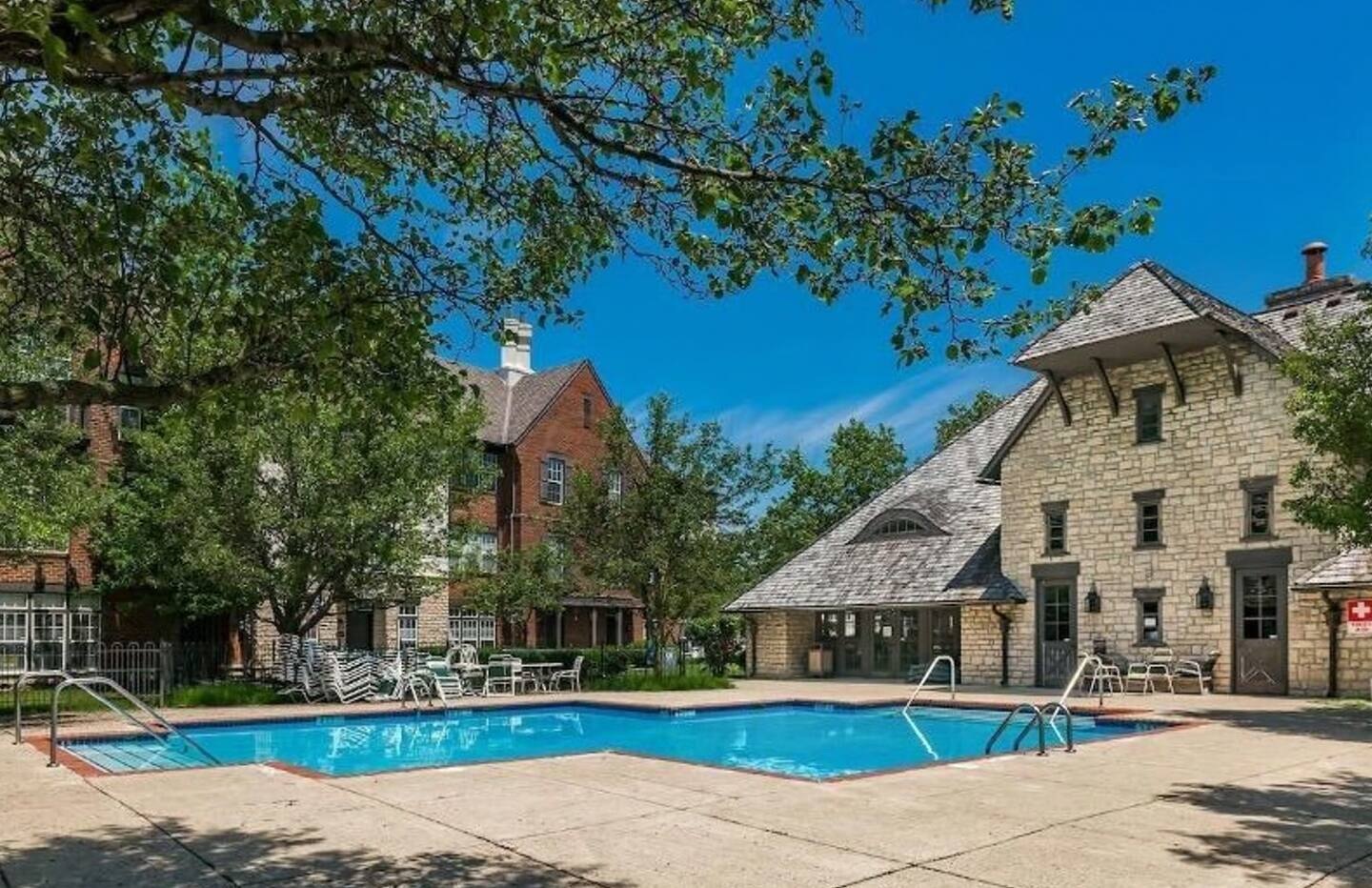 Top Floor Craughwell Condo (17)