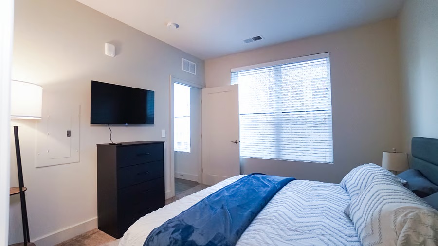 Downtown-Luxury-Flat_795533_1_58250450-full