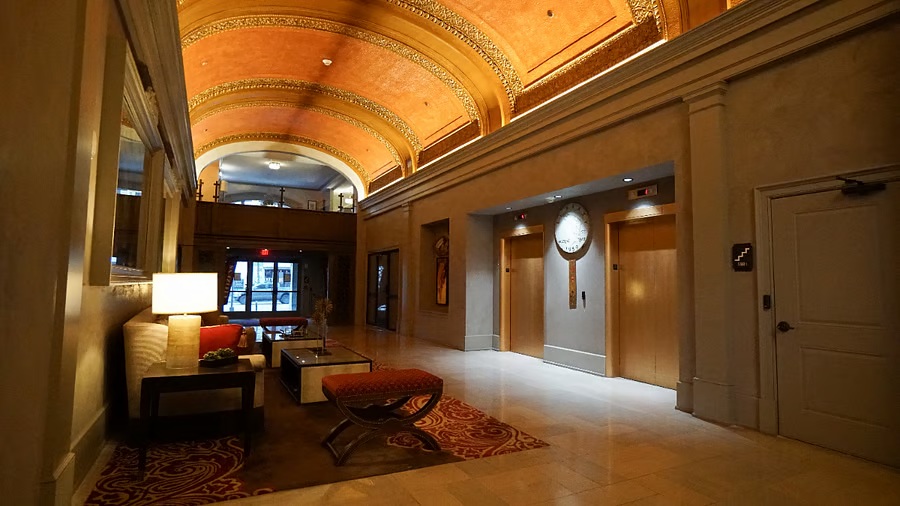 Downtown-Luxury-Flat_795533_1_59309623-full