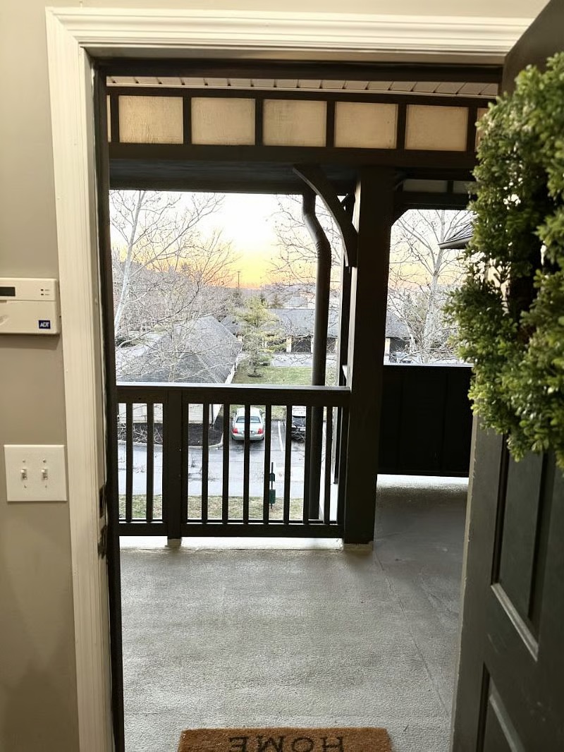 Luxury Top Floor Condo_474617_1_41431266-full
